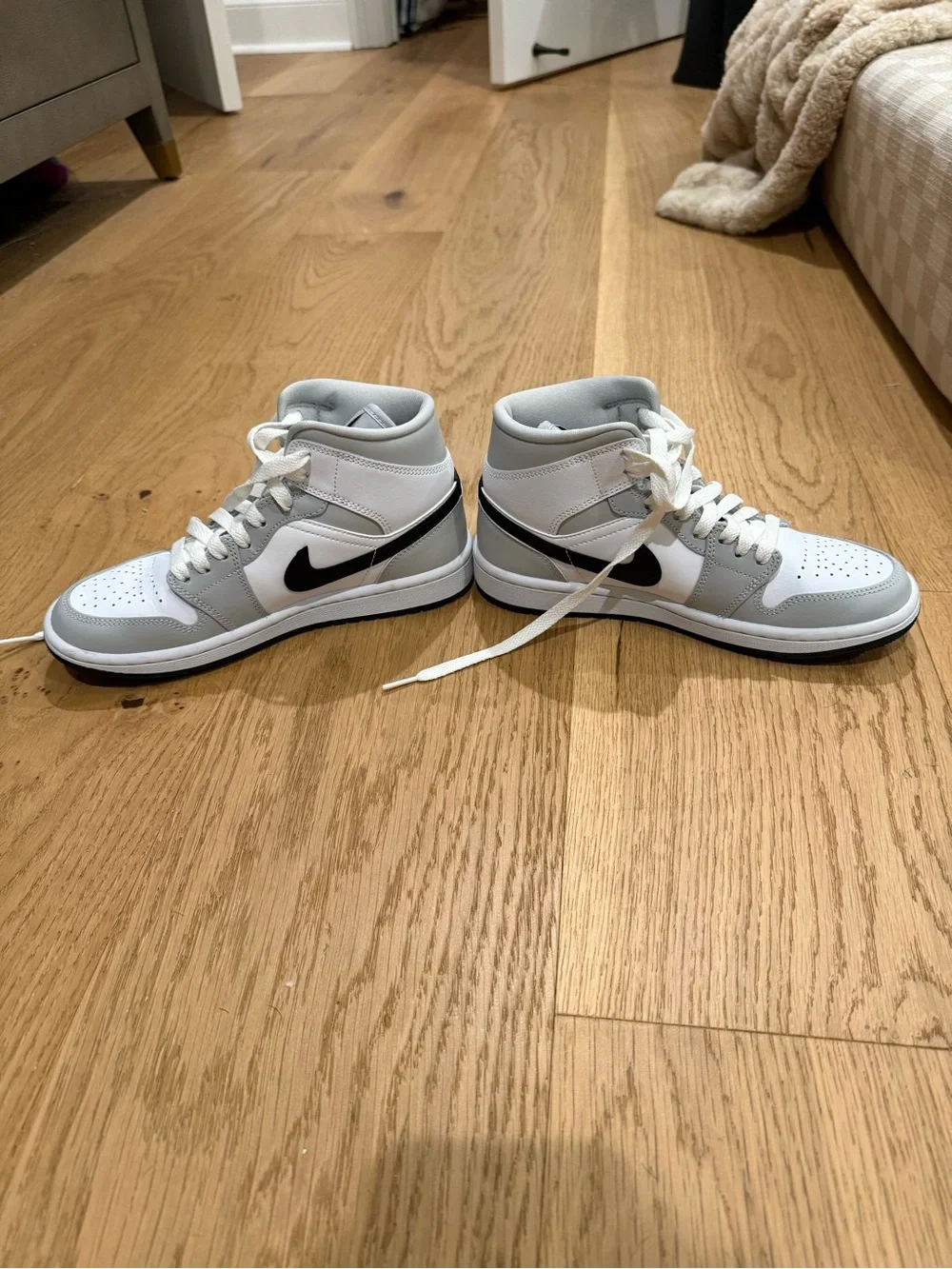Womens Air Jordan 1 Mid Grey Fog